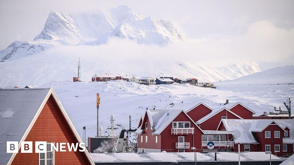 Greenlanders prepare for uncomfortable visit from US vice-president Greenlanders prepare for uncomfortable visit from US vice-president