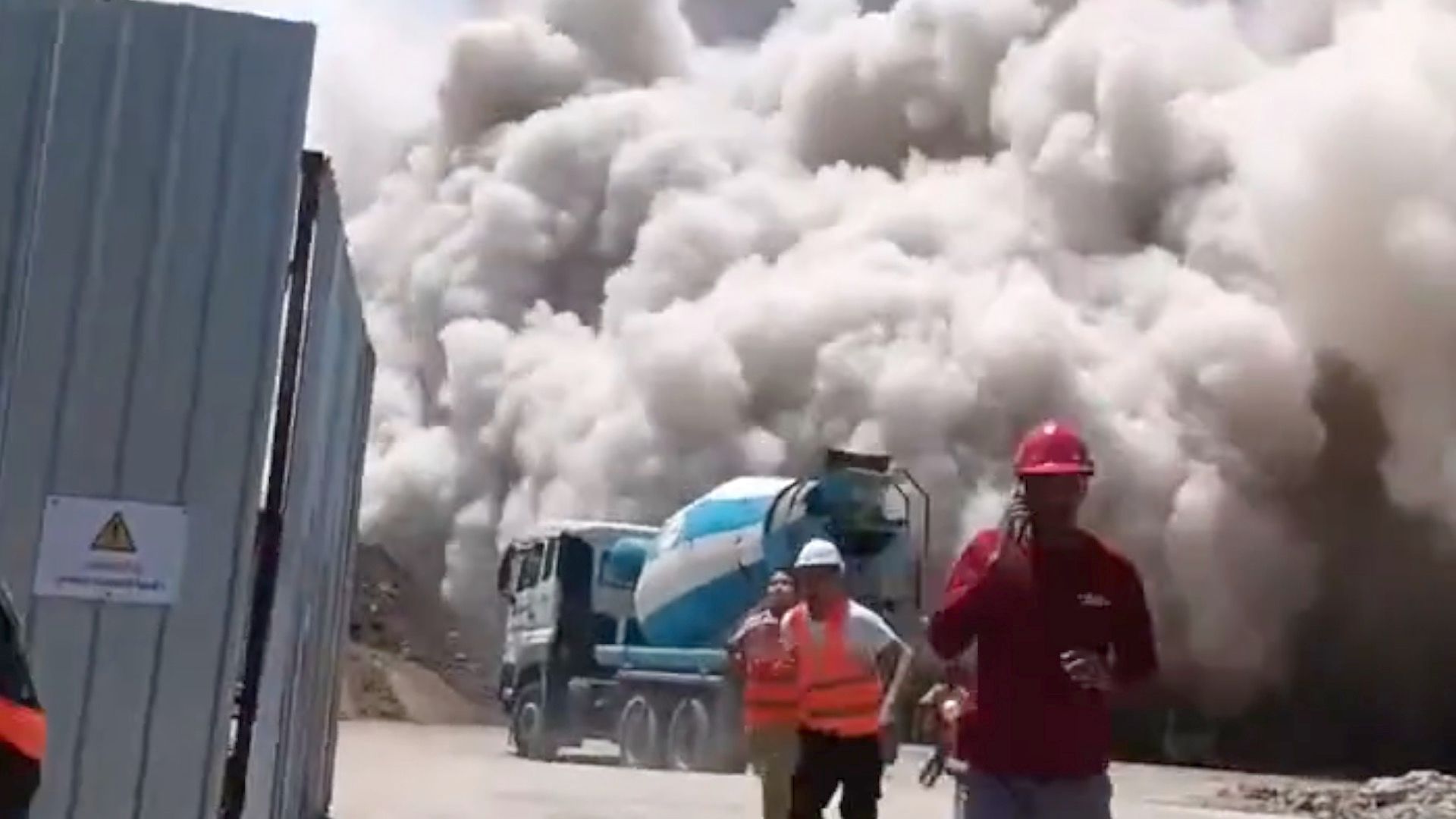 Moment Bangkok high-rise under construction collapses Moment Bangkok high-rise under construction collapses