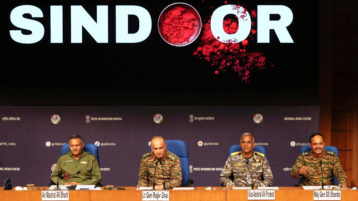 India-Pakistan top military officials to speak as ceasefire holds India-Pakistan top military officials to speak as ceasefire holds