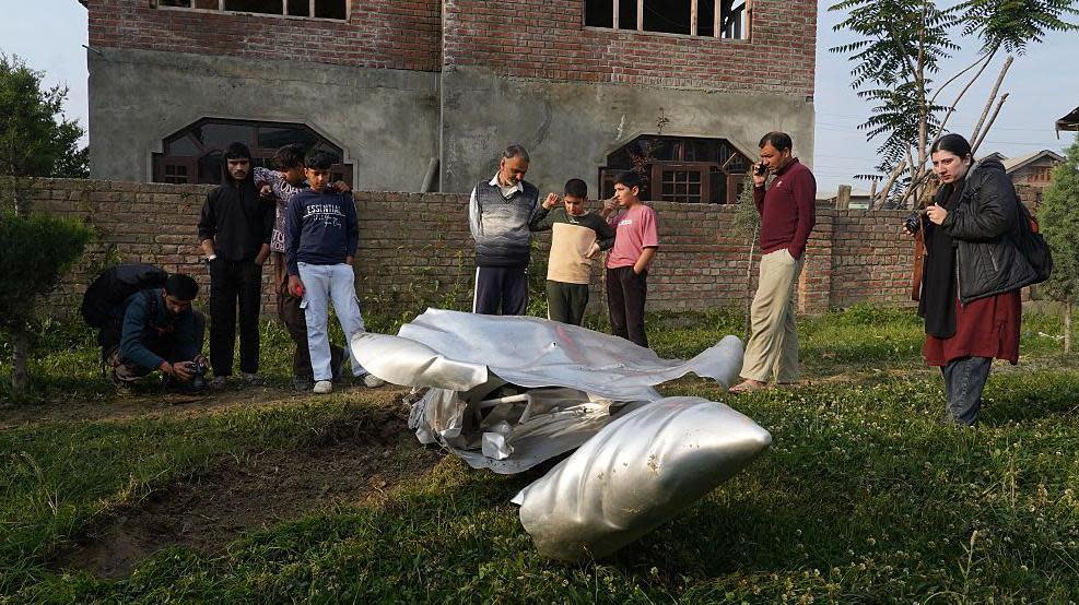 Indian air strikes – how will Pakistan respond? Four key questions Indian air strikes – how will Pakistan respond? Four key questions