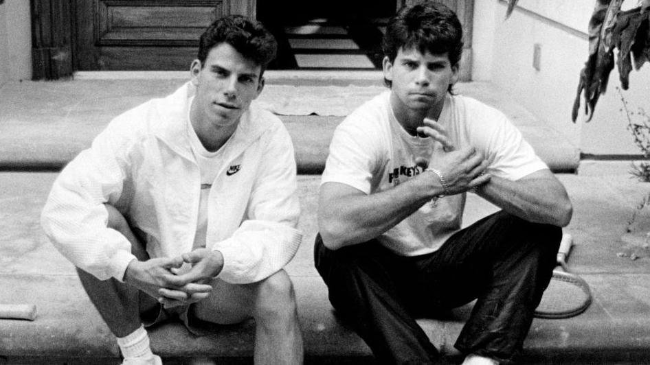 Judge resentences Menendez brothers over 1989 murders Judge resentences Menendez brothers over 1989 murders