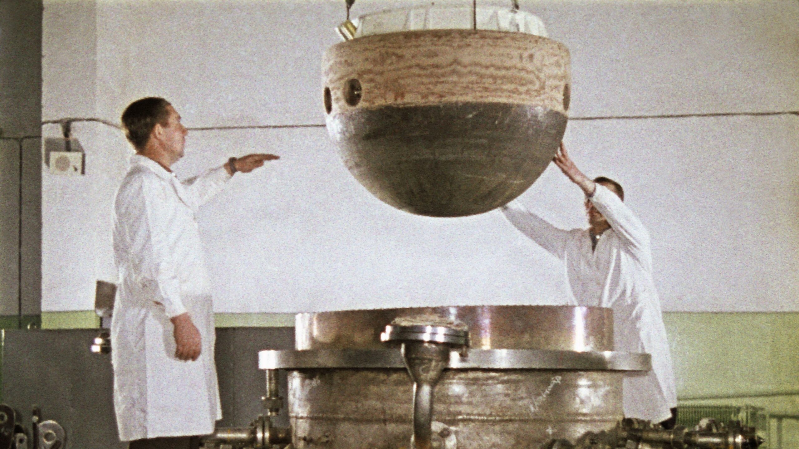 Soviet-era spacecraft ‘likely’ to have re-entered Earth’s atmosphere Soviet-era spacecraft ‘likely’ to have re-entered Earth’s atmosphere