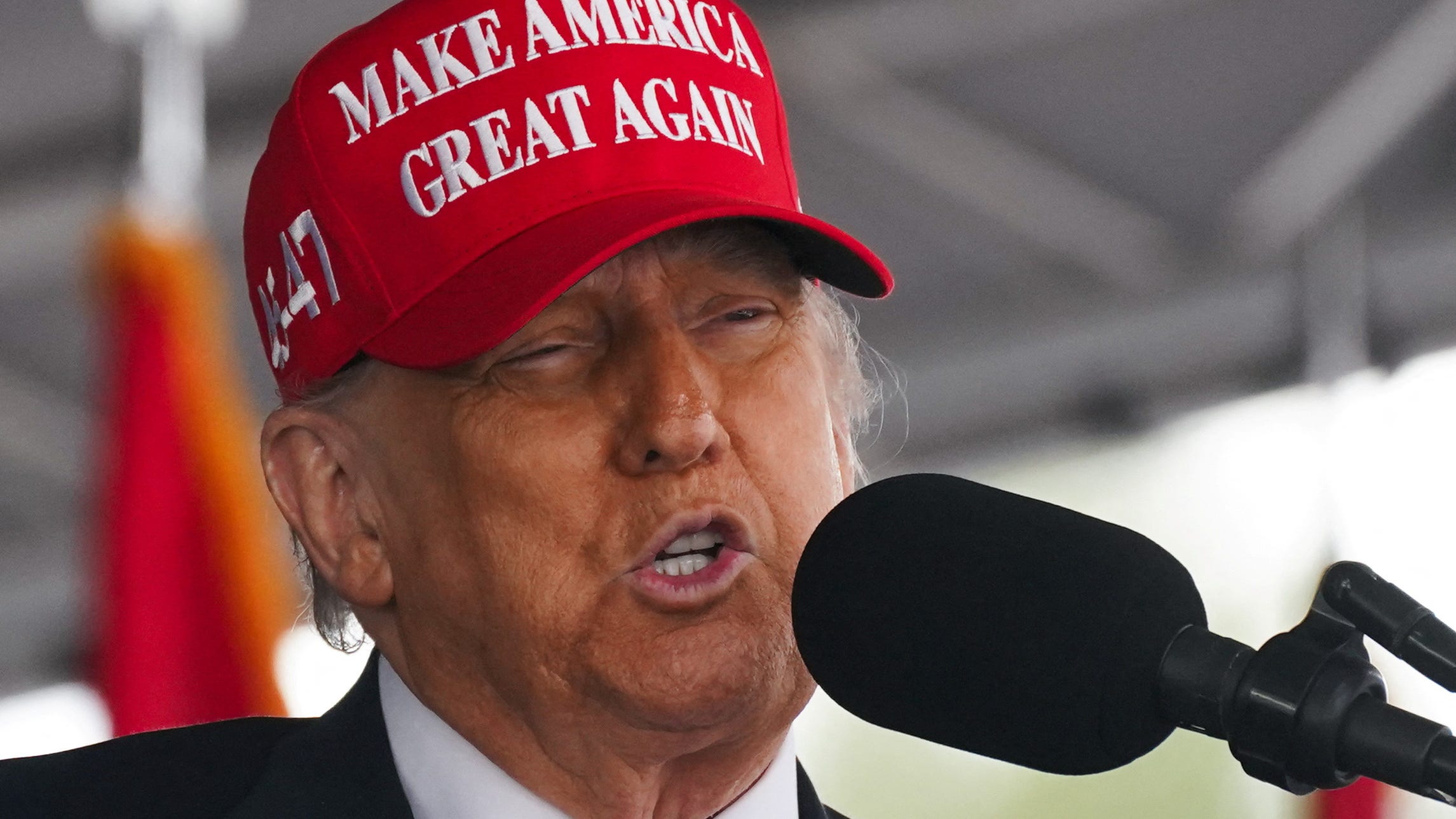 Trump extends deadline for EU trade deal until 9 July Trump extends deadline for EU trade deal until 9 July