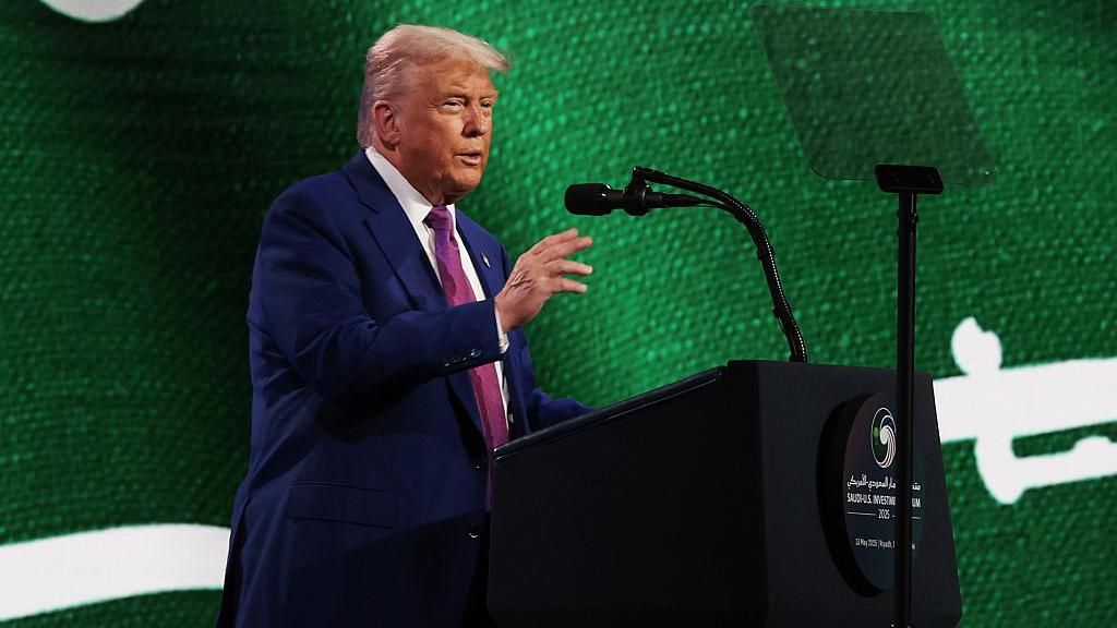 Trump touts 2bn arms deal on Saudi visit and lifts sanctions on Syria Trump touts 2bn arms deal on Saudi visit and lifts sanctions on Syria